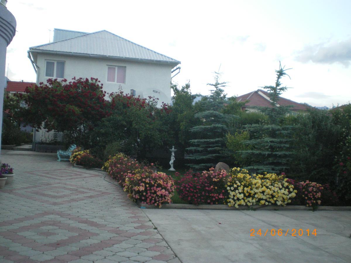 Prestige Guest House Cholpon-Ata Luaran gambar